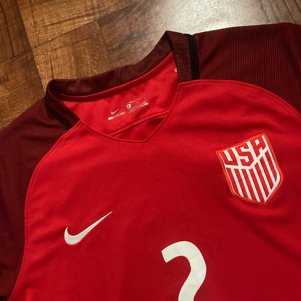 Nike USA Soccer Jersey Size Medium